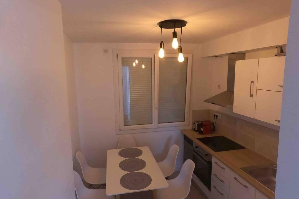 Tres Beau T4 A Frejus Plage Apartment Екстериор снимка