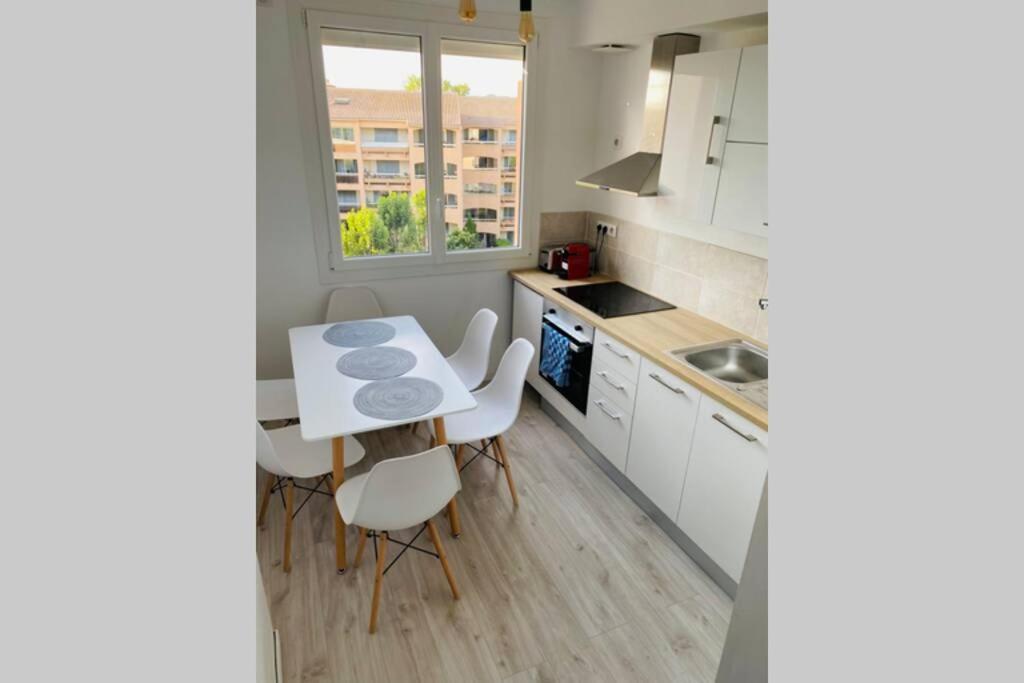 Tres Beau T4 A Frejus Plage Apartment Екстериор снимка